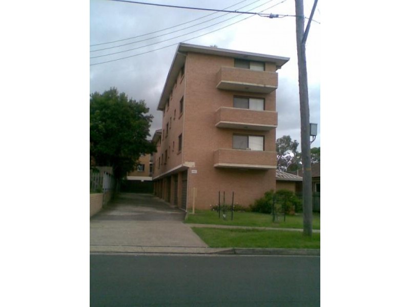 1/15 Lachlan Street, Liverpool NSW 2170