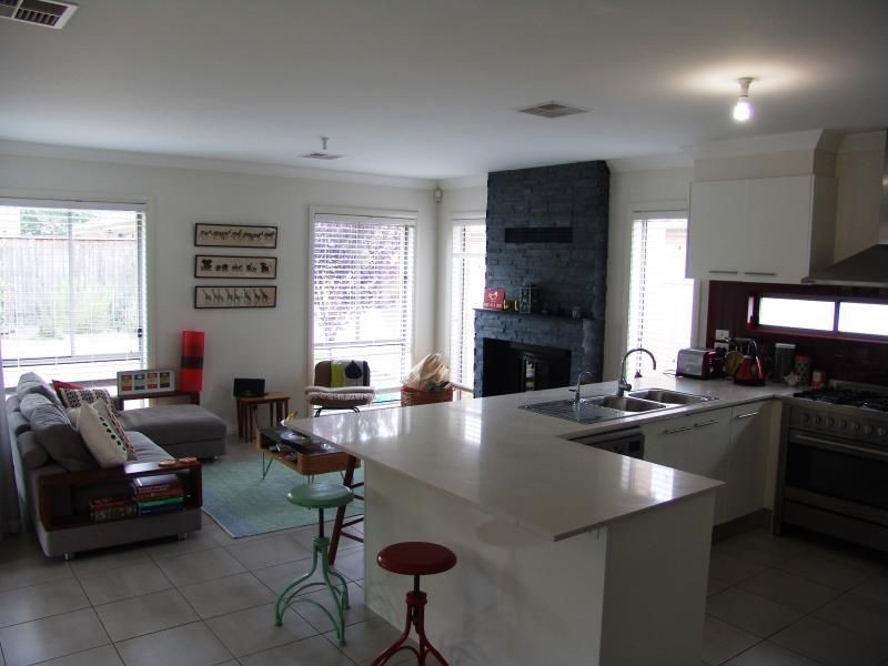 5 McKinnon Close, Holsworthy NSW 2173