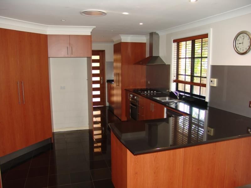 18 Rix Avenue, Hammondville NSW 2170