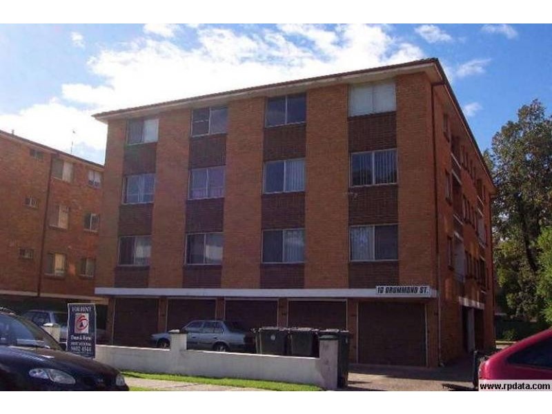 1/10 Drummond Street, Warwick Farm NSW 2170