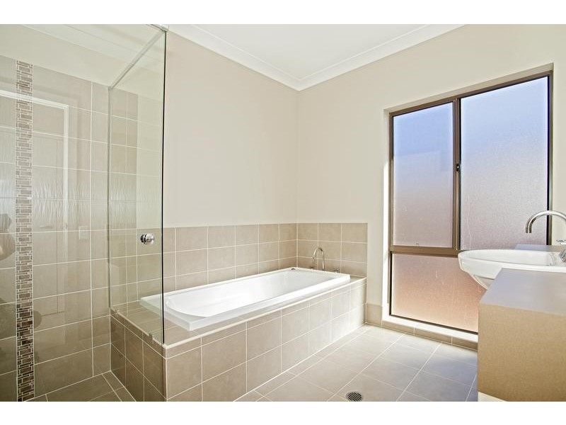 6 Cooper Street Bingara Gorge, Wilton NSW 2571