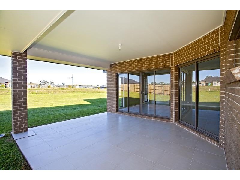 6 Cooper Street Bingara Gorge, Wilton NSW 2571