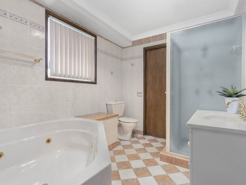 10 Fitzgerald Ave, Hammondville NSW 2170