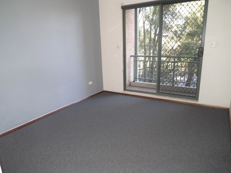 9/211 Mead Place, Chipping Norton NSW 2170