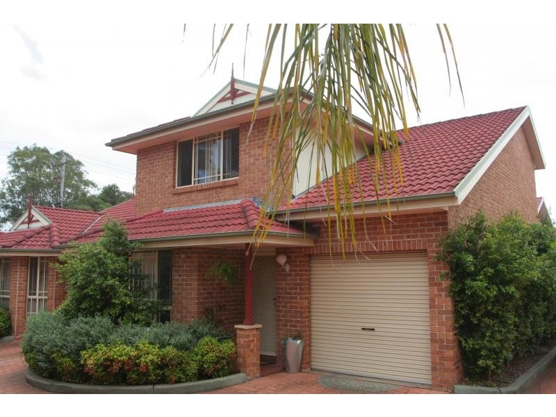 2/204 Heathcote Road, Hammondville NSW 2170