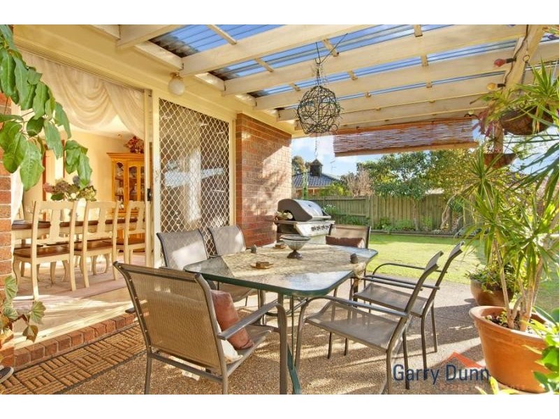 3 Peri Crt, Wattle Grove NSW 2173