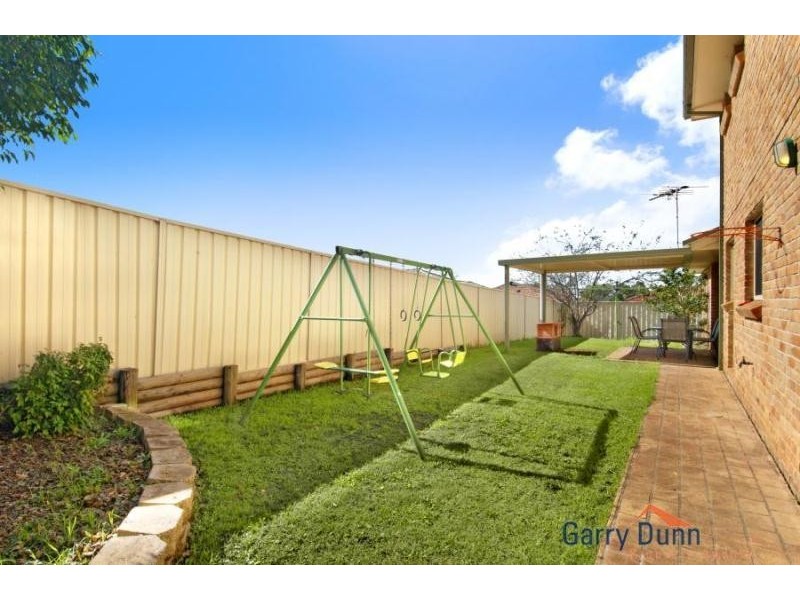 19 White Cliffs Avenue, Hoxton Park NSW 2171