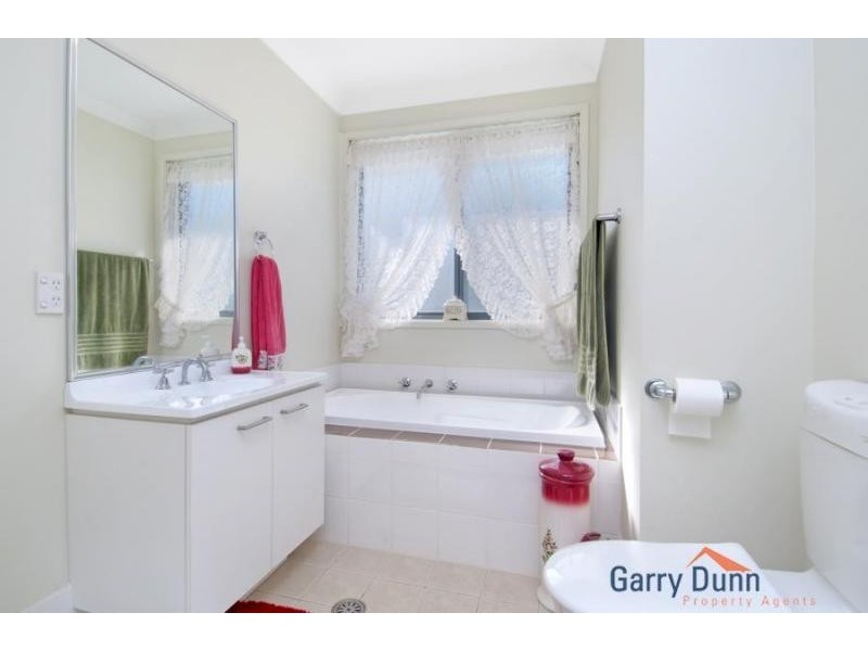 18 Cantello Ave, Hammondville NSW 2170