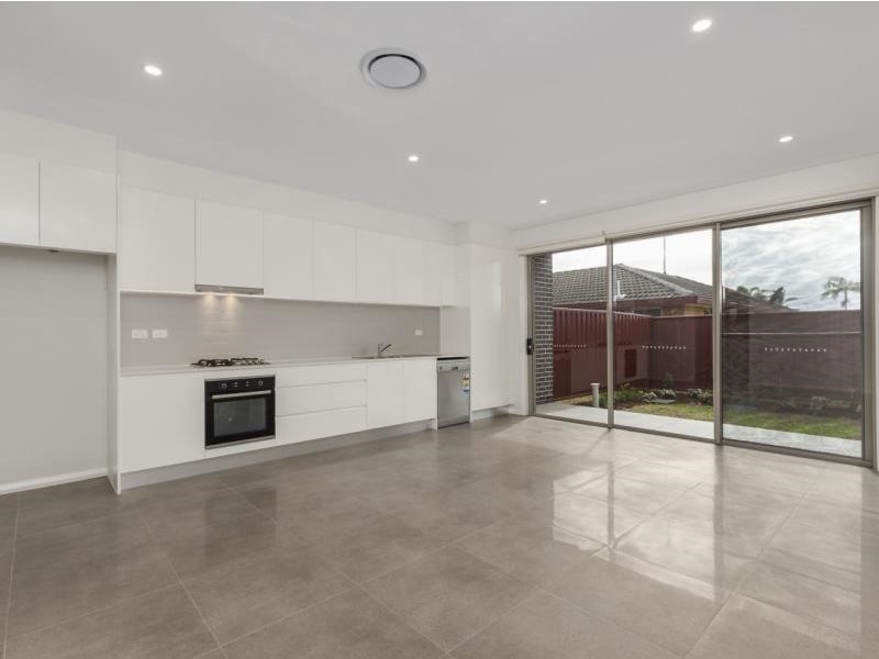 3/280 Newbridge Road, Moorebank NSW 2170