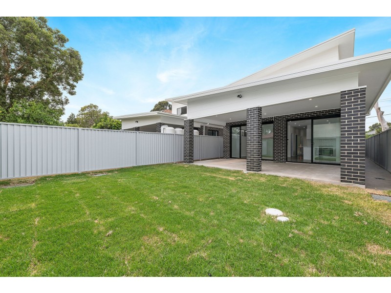6b Anzac Mews, Wattle Grove NSW 2173