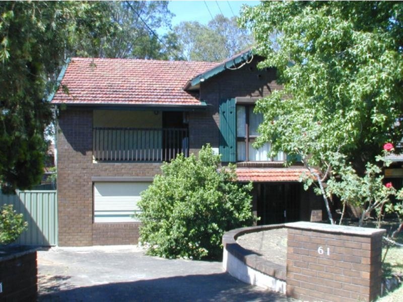 61 Stewart Ave, Hammondville NSW 2170