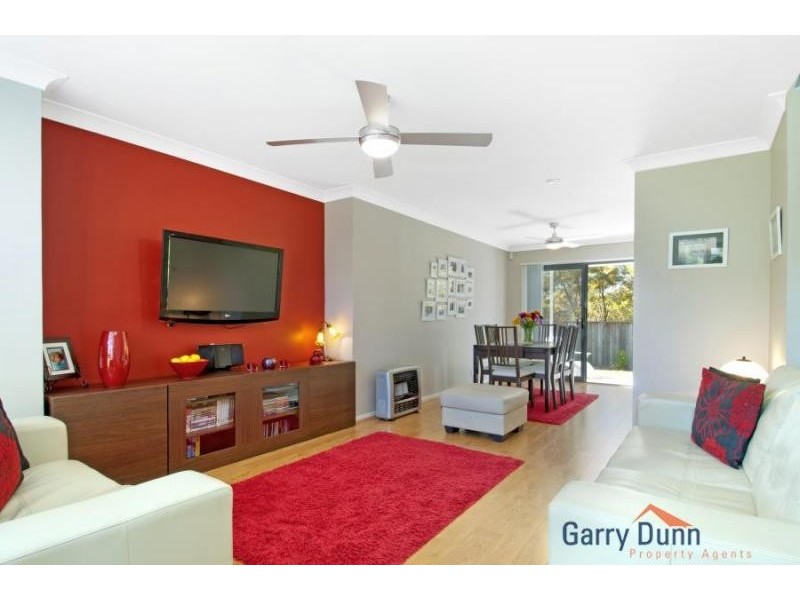 21 Whitfield Pde, Hammondville NSW 2170