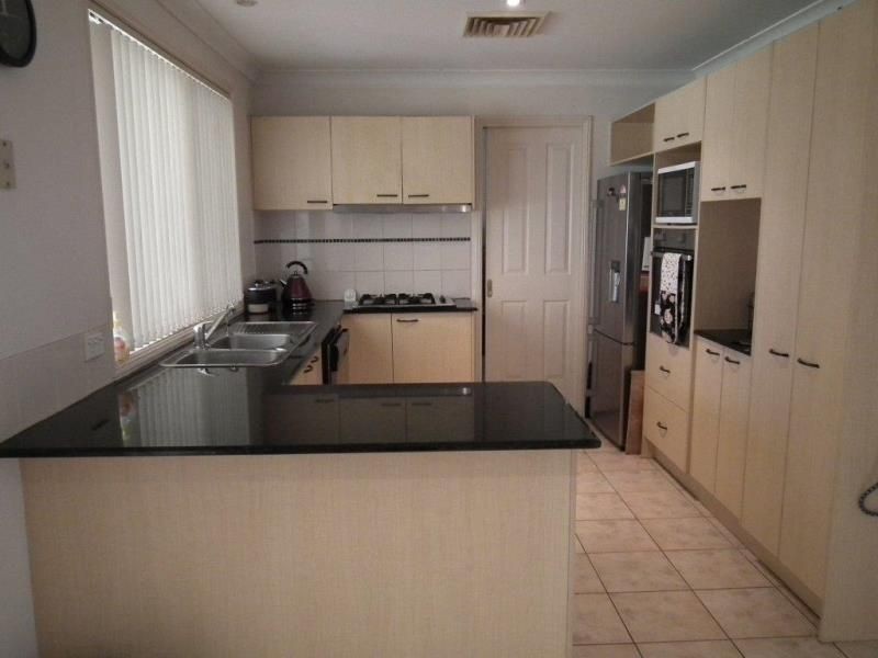 28 Boronia Drive, Voyager Point NSW 2172