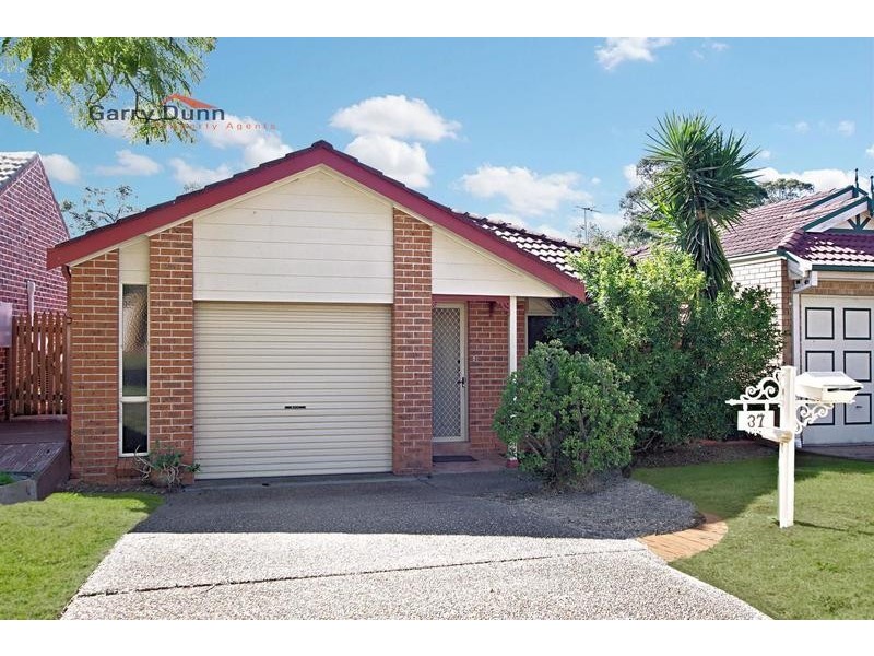 37 Woburn Abbey Crt, Wattle Grove NSW 2173