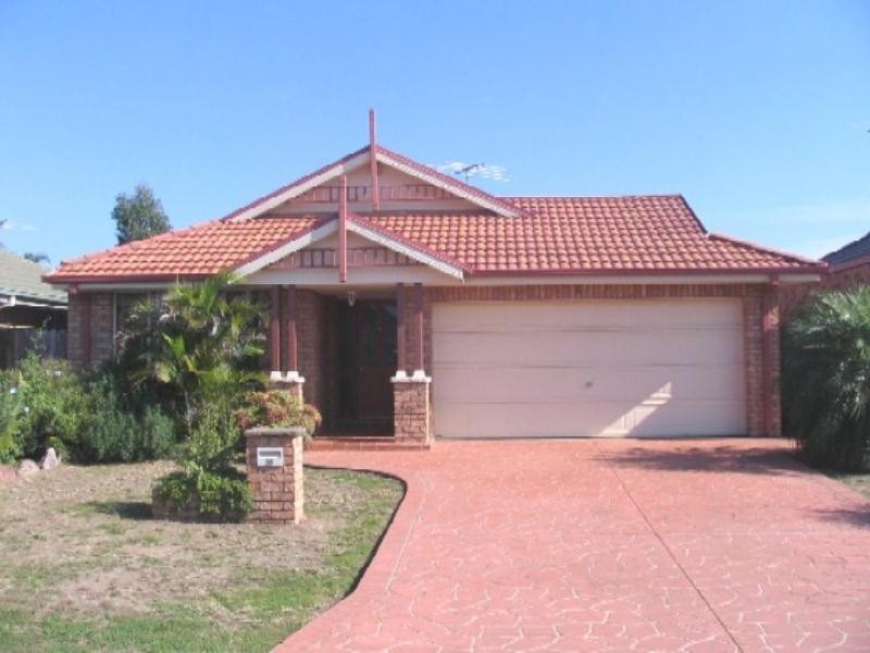 30 Todd Court, Wattle Grove NSW 2173