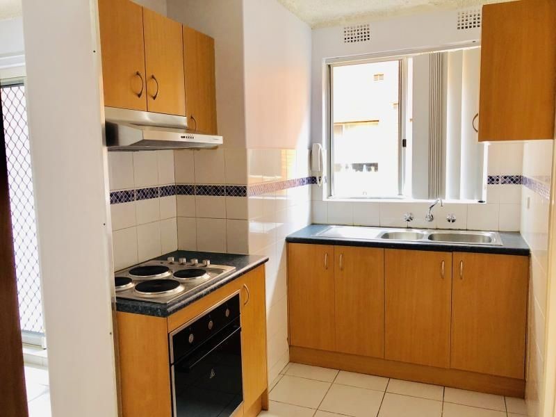 2/10 Drummond Street, Warwick Farm NSW 2170