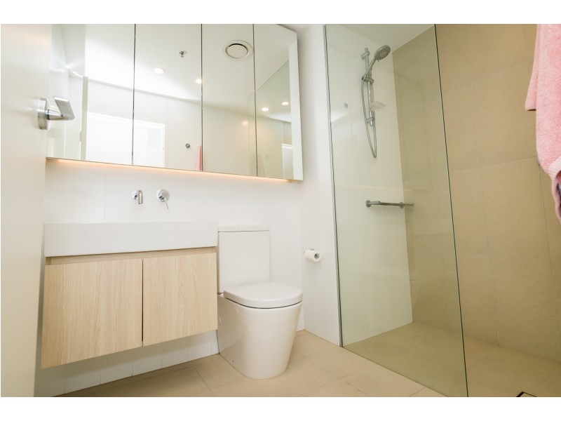 1808/6A Atkinson St, Liverpool NSW 2170