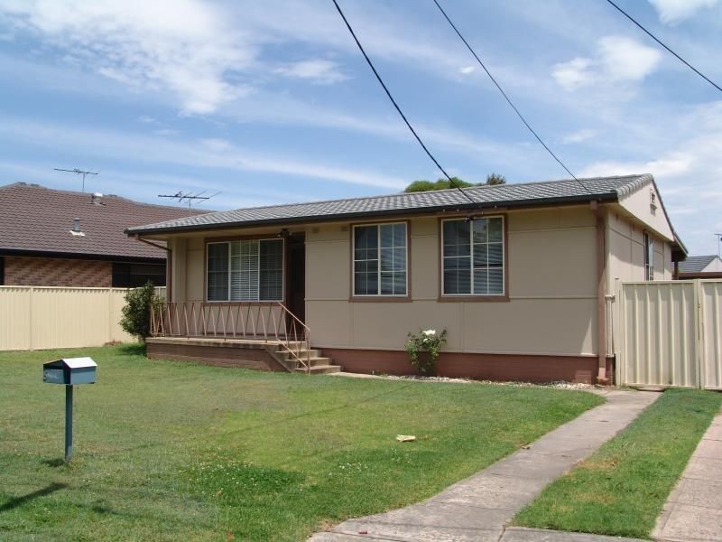 6 Gemas Street, Holsworthy NSW 2173