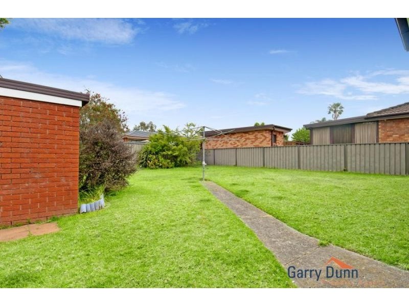 18 Bradey Ave, Hammondville NSW 2170