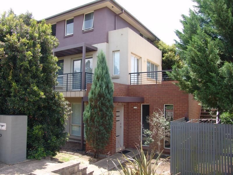 2/5 Macarthur Drive, Holsworthy NSW 2173