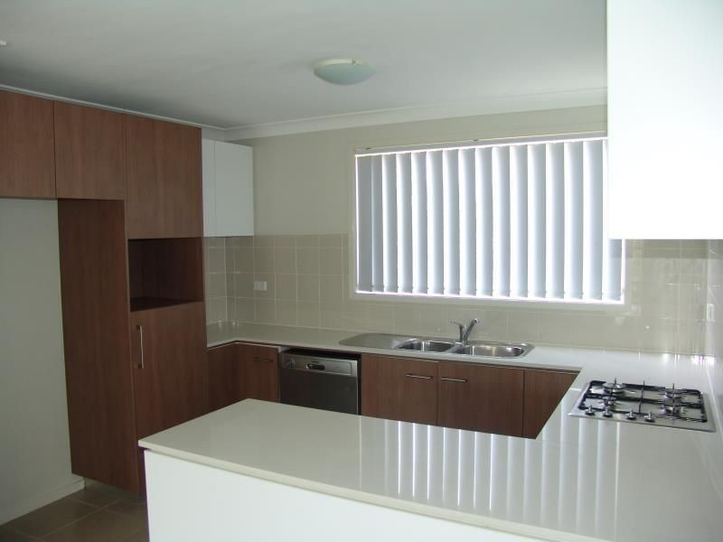 2/5 Macarthur Drive, Holsworthy NSW 2173