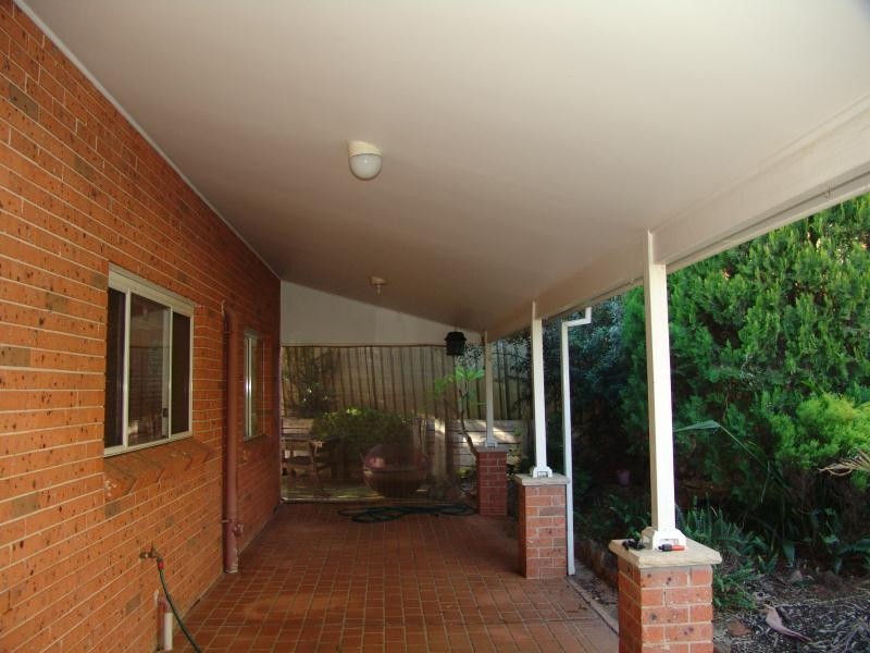10 Glen Alpine Drive, Glen Alpine NSW 2560