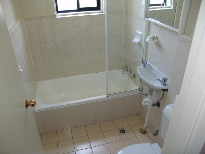 4/103 Castlereagh Street, Liverpool NSW 2170