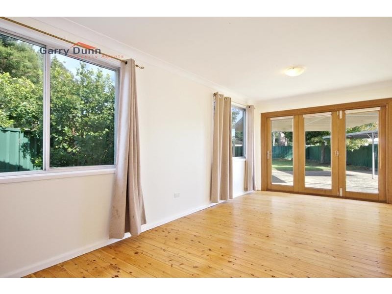 15 Freeman Ave, Warwick Farm NSW 2170