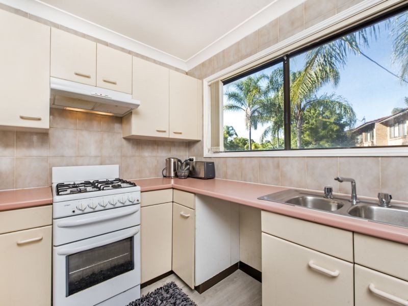 14/4 Ernest Ave, Chipping Norton NSW 2170