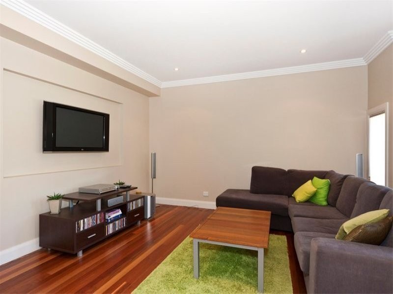 32 Keato Ave, Hammondville NSW 2170