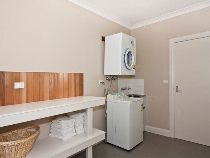 32 Keato Ave, Hammondville NSW 2170