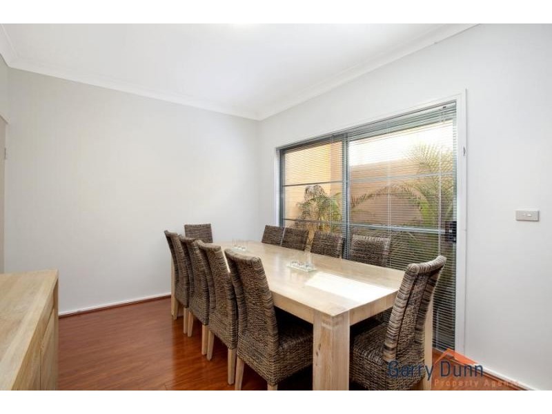 2/20 Continua Crt, Wattle Grove NSW 2173