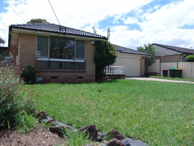 48 Stewart Avenue, Hammondville NSW 2170