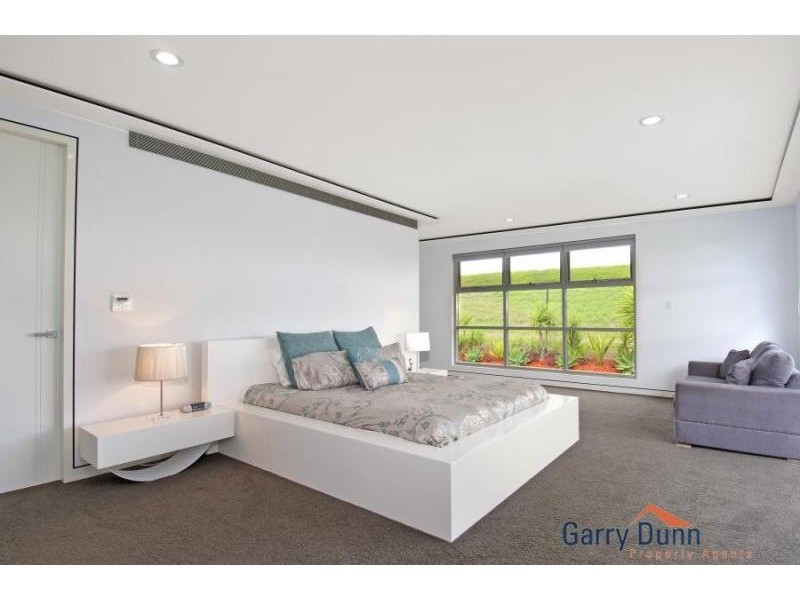 Macquarie Links NSW 2565