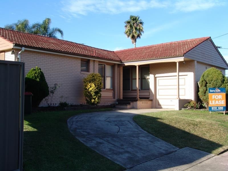 2 Munroe Place, Hammondville NSW 2170