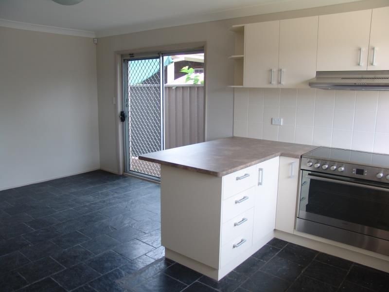 2 Munroe Place, Hammondville NSW 2170