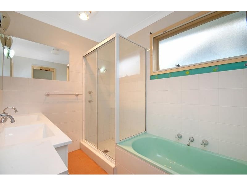 2 Munroe Place, Hammondville NSW 2170