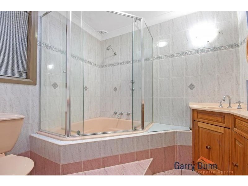 5 Spicer Ave, Hammondville NSW 2170