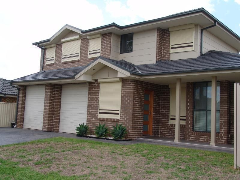 13 Chauvel Avenue, Wattle Grove NSW 2173