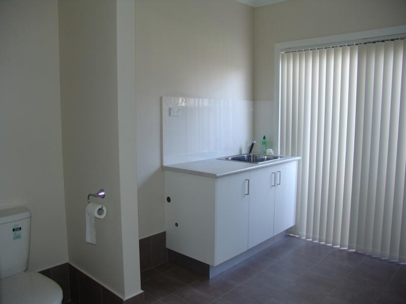 13 Chauvel Avenue, Wattle Grove NSW 2173