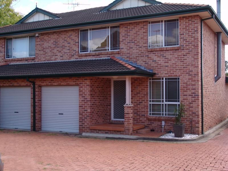 6/153-155 Cnr Nuwarra & Junction Road, Moorebank NSW 2170