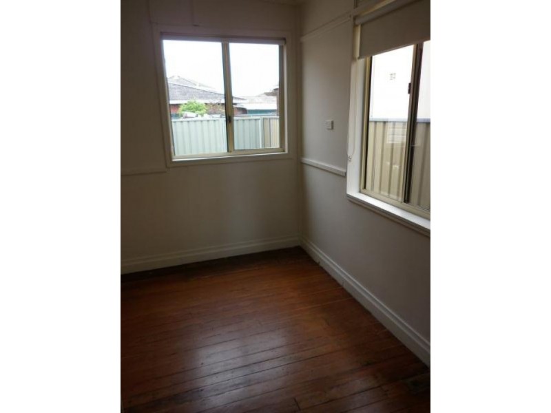 31 Junction Road, Moorebank NSW 2170