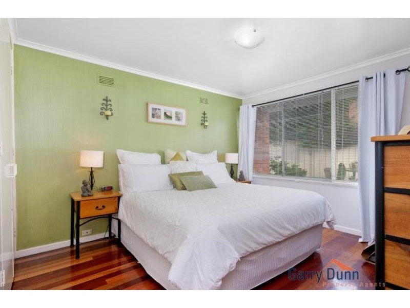 4 Gindurra Cl, Hammondville NSW 2170