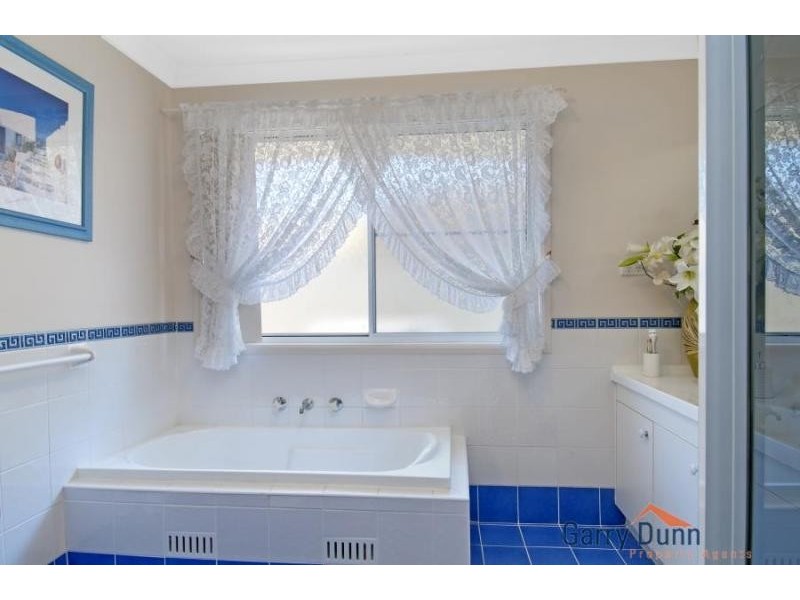 Wattle Grove NSW 2173