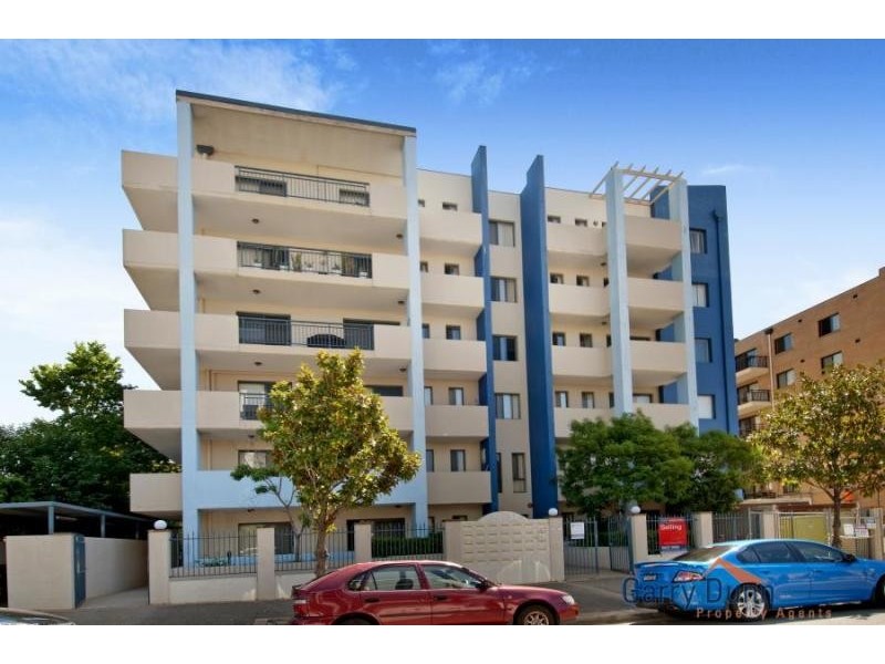 2/29 Castlereagh St, Liverpool NSW 2170