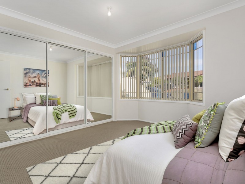 11 Balala Crt, Wattle Grove NSW 2173