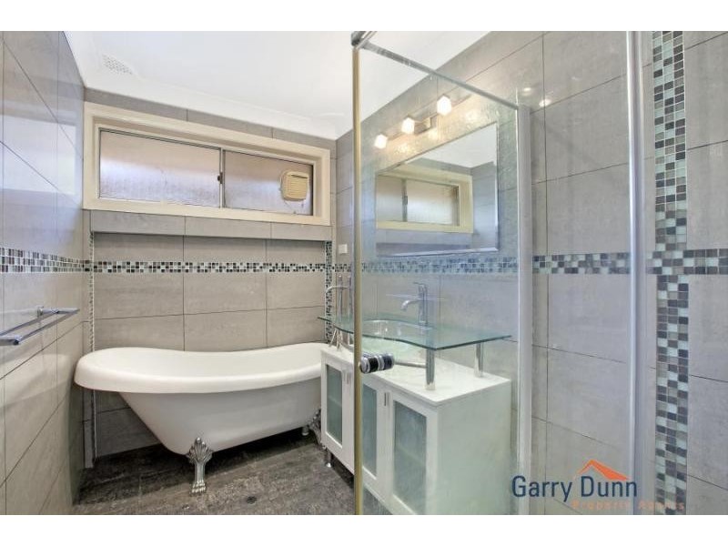 13 Sligar Ave, Hammondville NSW 2170