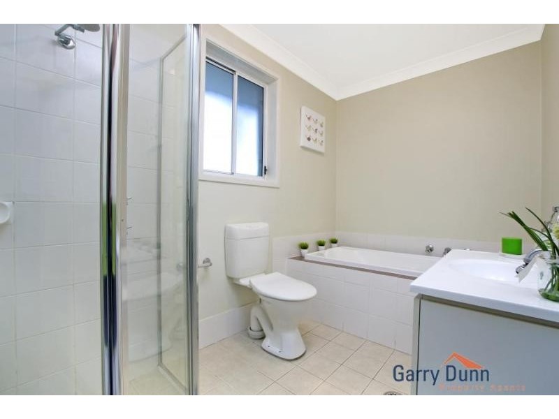 39 Whitfield Pde, Hammondville NSW 2170