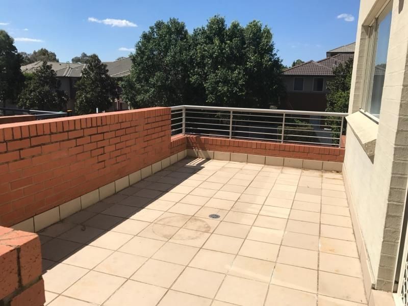 2/7 Wenton Road, Holsworthy NSW 2173