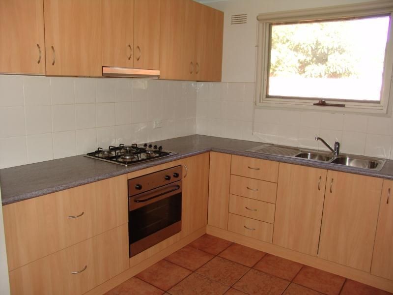 4 Yanderra Close, Hammondville NSW 2170